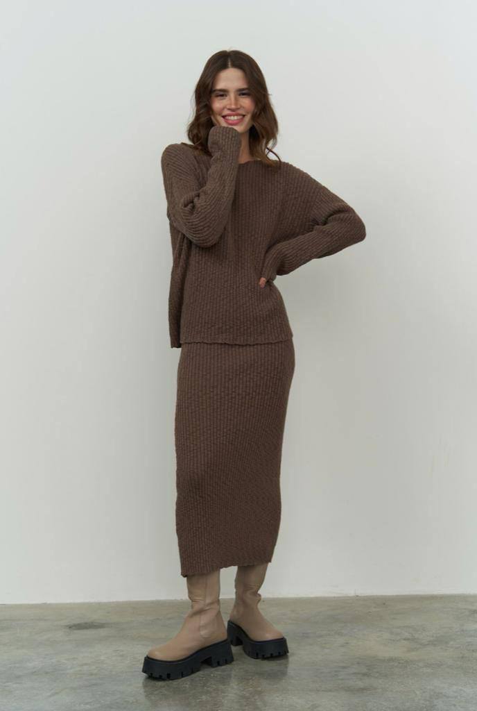 ENSEMBLE PULL & JUPE